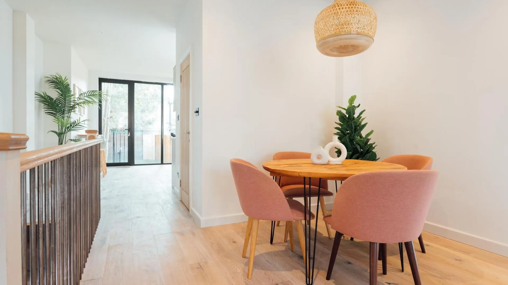 Luxurious & Modern London Apartment In Honor Oak