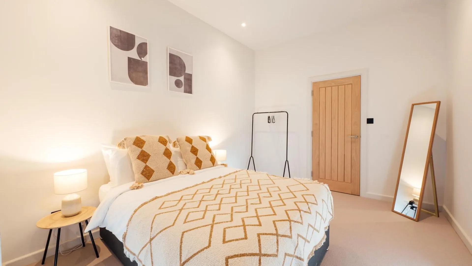Luxurious & Modern London Apartment In Honor Oak