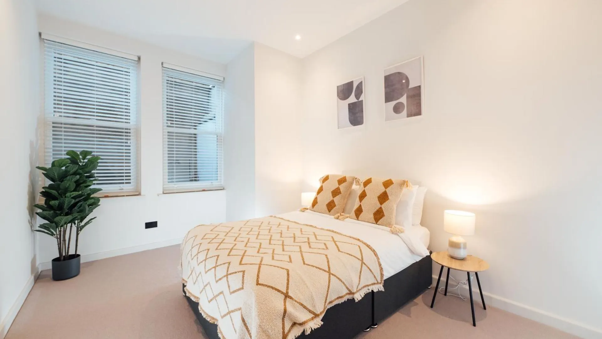 Luxurious & Modern London Apartment In Honor Oak